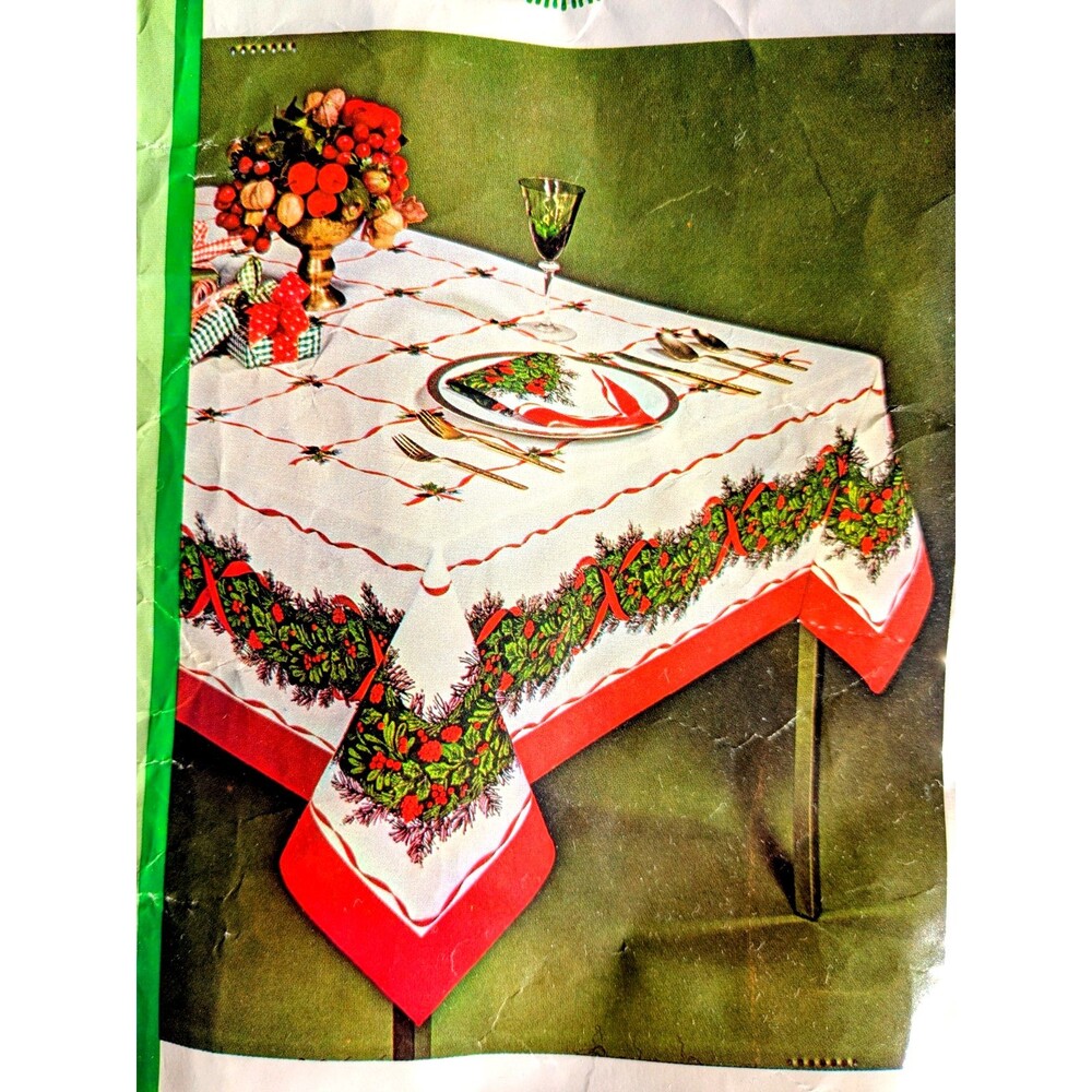 Vintage Sunweave Christmas Garland #9022 USA Tablecloth 60x84 NOS